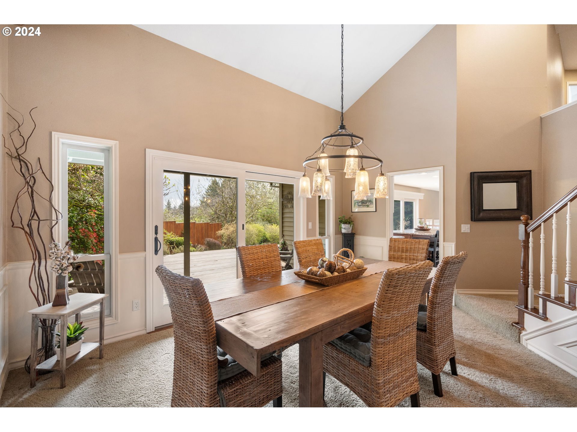 17060 Southwest Weir Road Beaverton, OR 97007 - Photo 8 of 44 Gallery Image 8