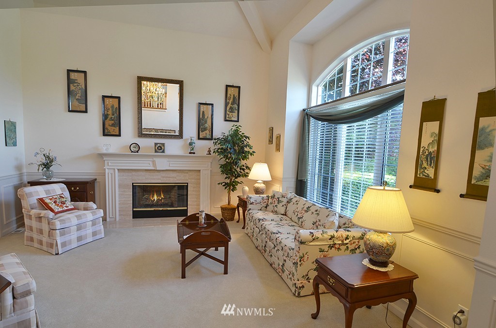 20805 40th Drive Southeast Bothell, WA 98021 - Photo 2 of 15