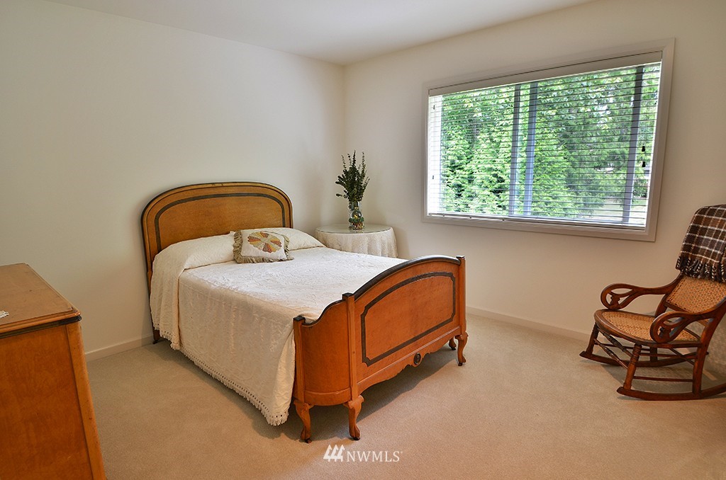 20805 40th Drive Southeast Bothell, WA 98021 - Photo 10 of 15