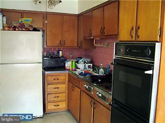 209 East Claremont Road Philadelphia, PA 19120 - Photo 3 of 7 Kitchen
