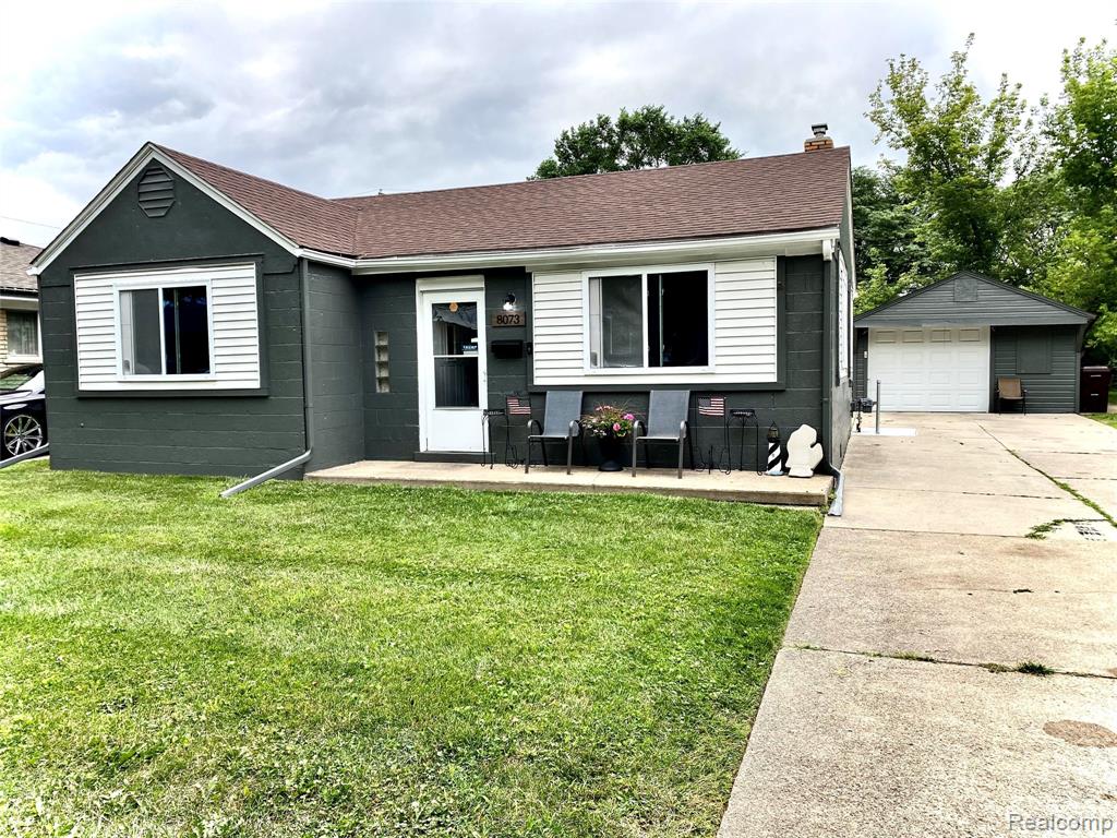 8073 Helen Street Center Line, MI 48015 - Photo 2 of 28