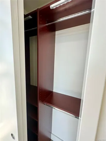 $3,300 | 175 Huguenot Street, New Rochelle, NY 10801