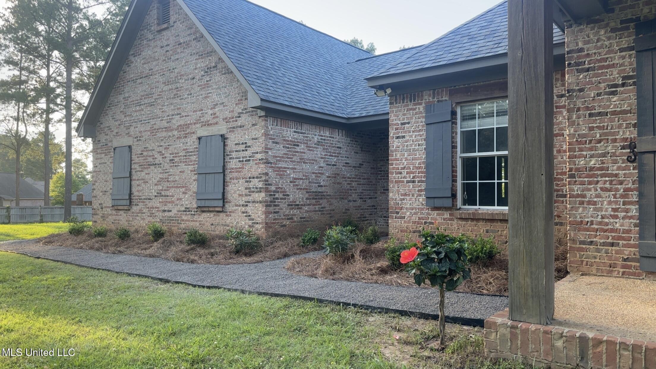 266 Germantown Road Canton, MS 39046 - Photo 4 of 45 IMG_2828