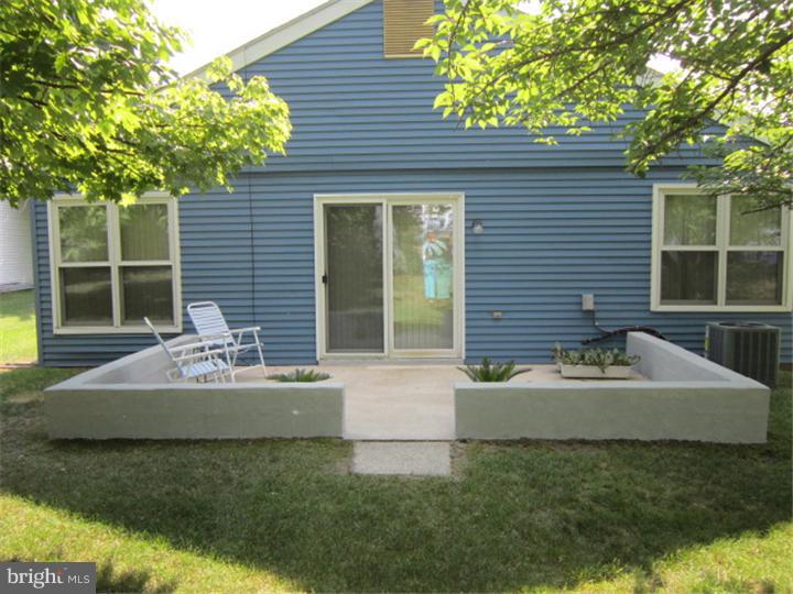 18 Dunstable Road Southampton, NJ 08088 - Photo 14 of 16 Patio