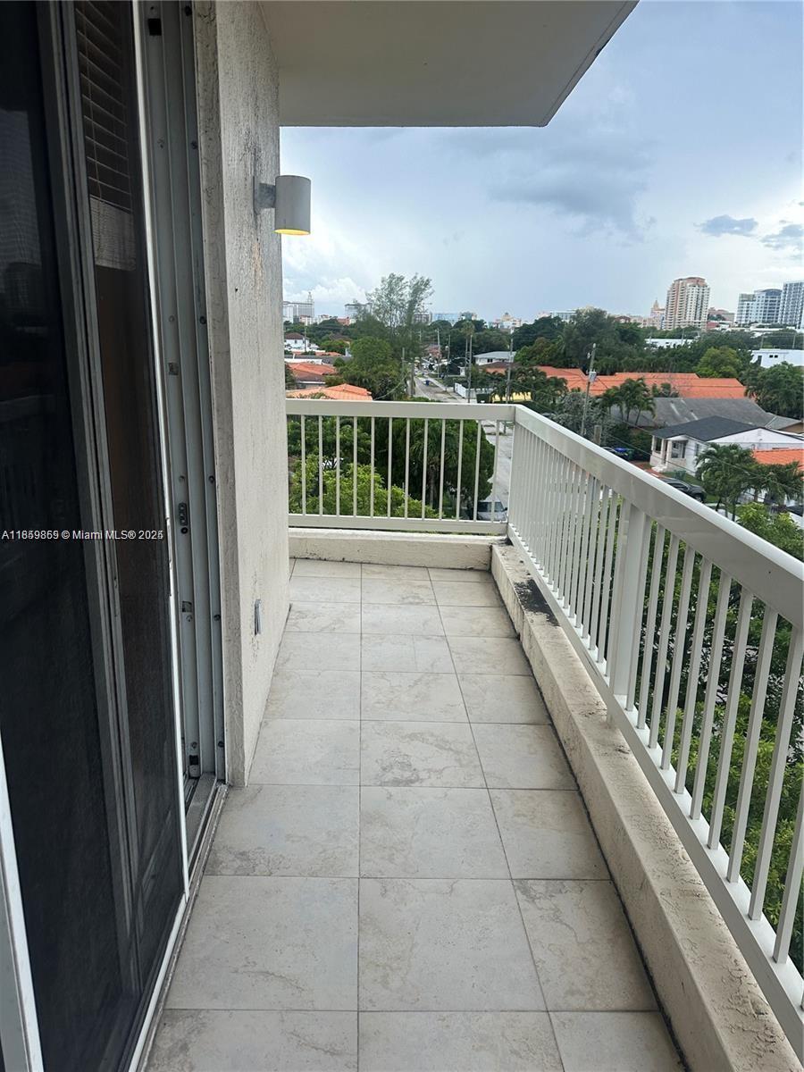 2400 Southwest 27th Avenue, Unit 406 Miami, FL 33145 - Photo 21 of 31