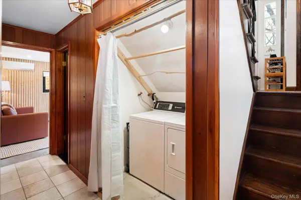 $800,000 | 27 Mohawk Lane, Baldwin Place, NY 10505
