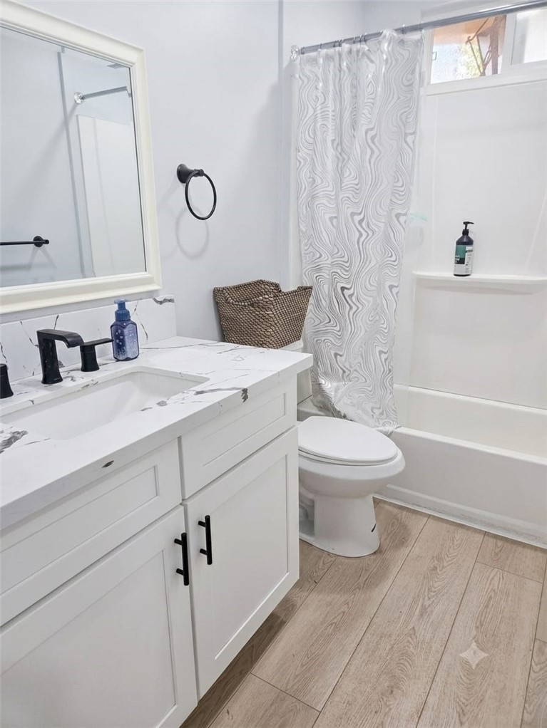 18914 Harnett Street Porter Ranch, CA 91326 - Photo 7 of 8