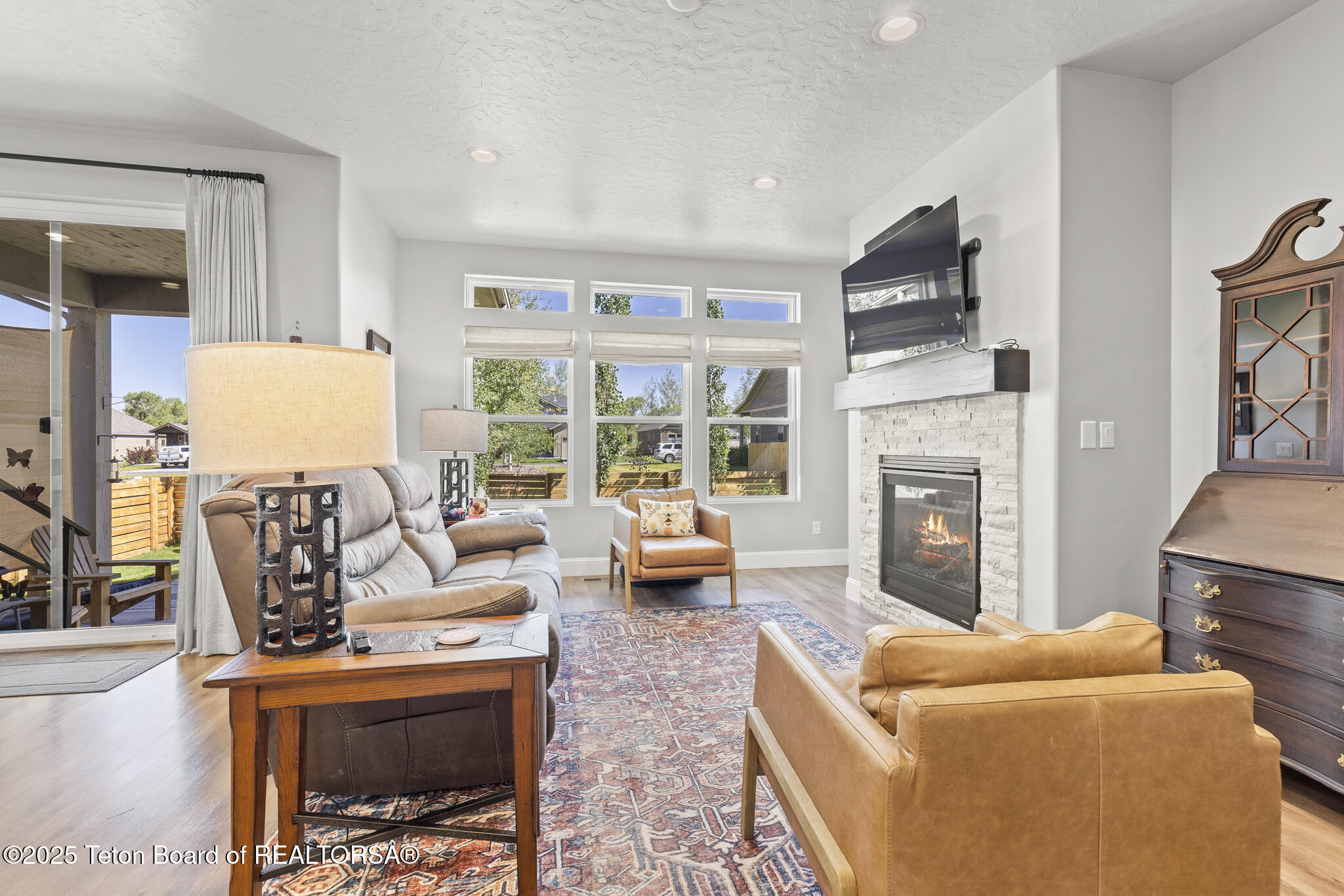 282 Harris Hawk Drive Victor, ID 83455 - Photo 8 of 23 Living Room 1