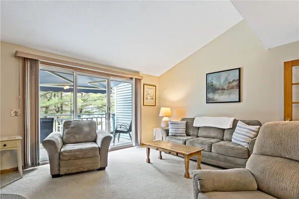 $589,900 | 50 South Bay Drive, Unit 19, Narragansett, RI 02882