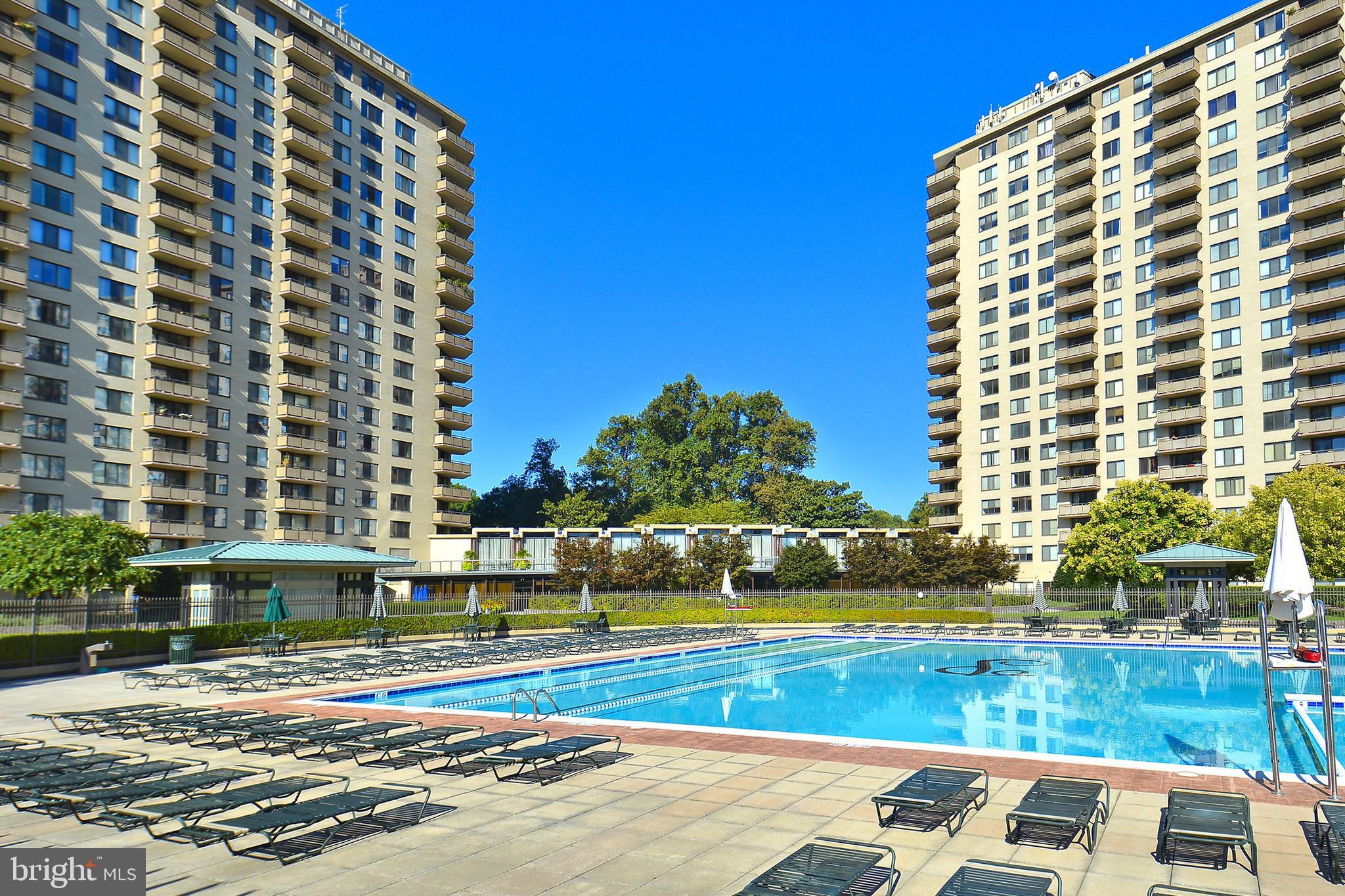 5225 Pooks Hill Road, Unit 1619S Bethesda, MD 20814 - Photo 23 of 54 Promenade outdoor pool