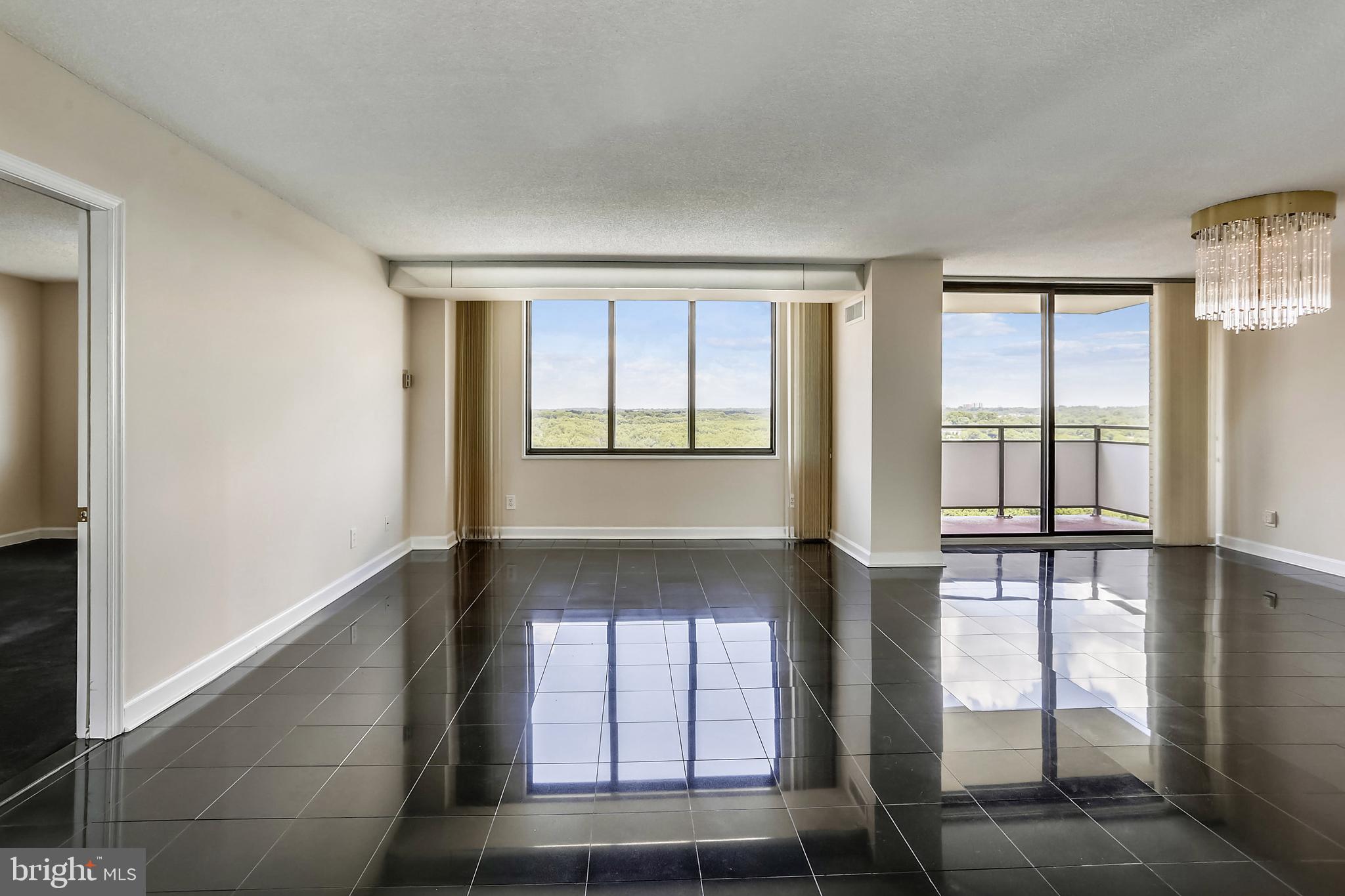 5225 Pooks Hill Road, Unit 1619S Bethesda, MD 20814 - Photo 10 of 54 Living and dining area