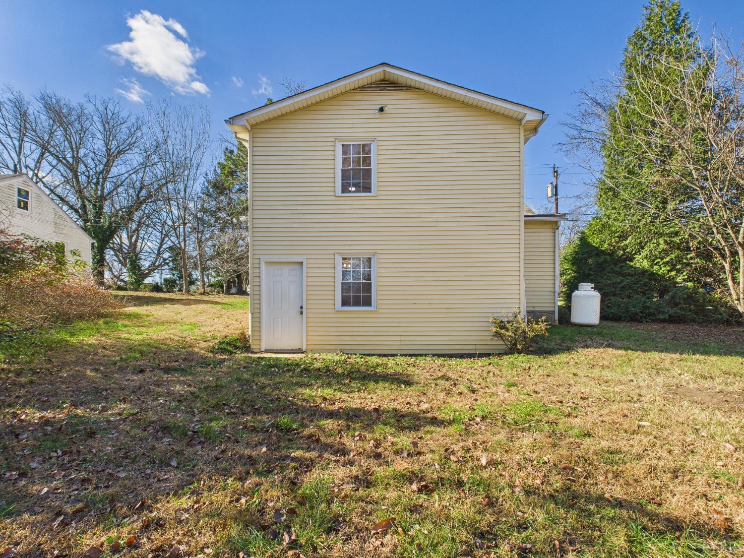 203 Juniper Cliff Road Brookneal, VA 24528 - Photo 33 of 44