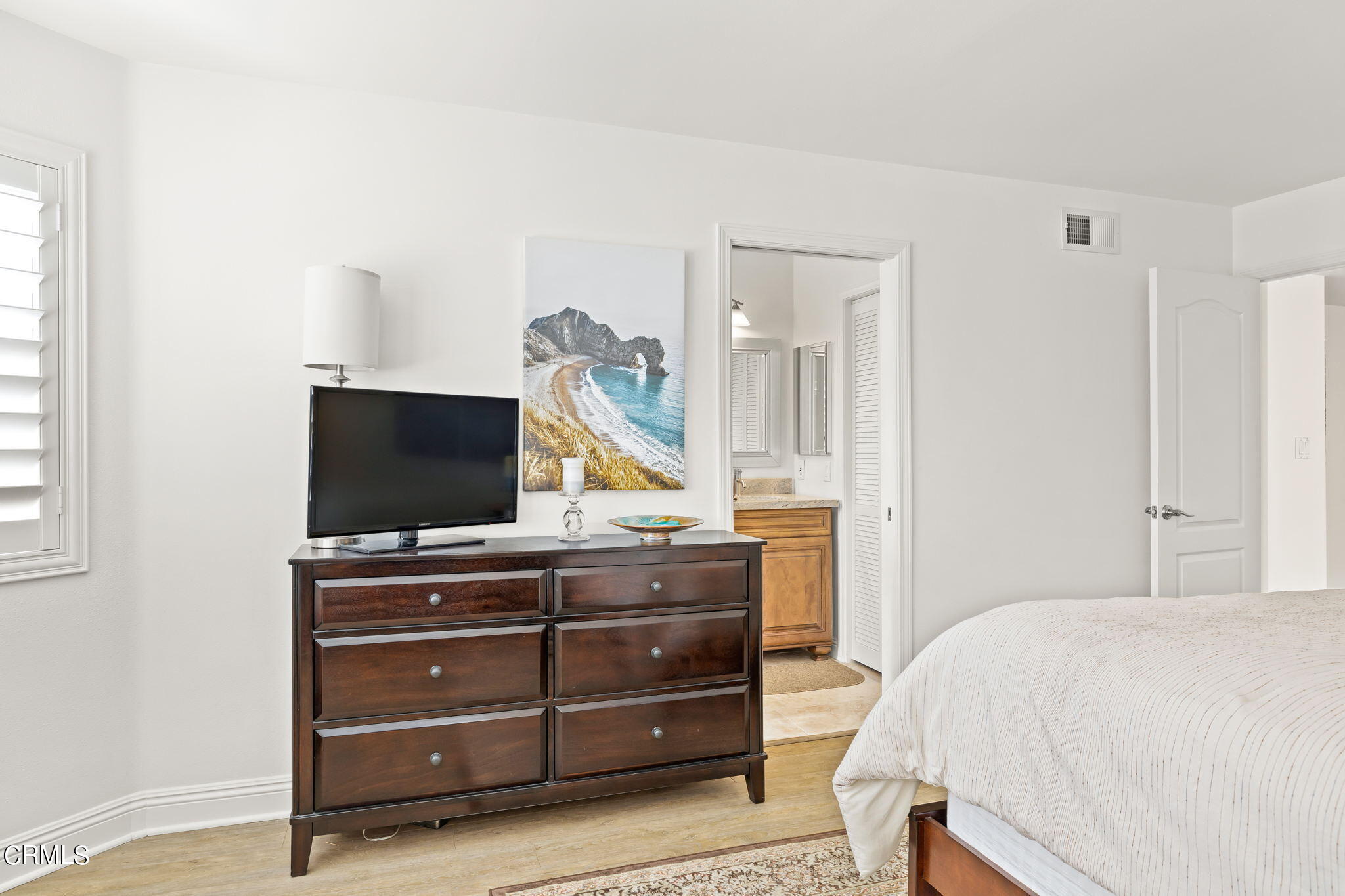 5105 Neptune Square Oxnard, CA 93035 - Photo 26 of 52 26-web-or-mls-UpmarketMedia_5105Nep-6