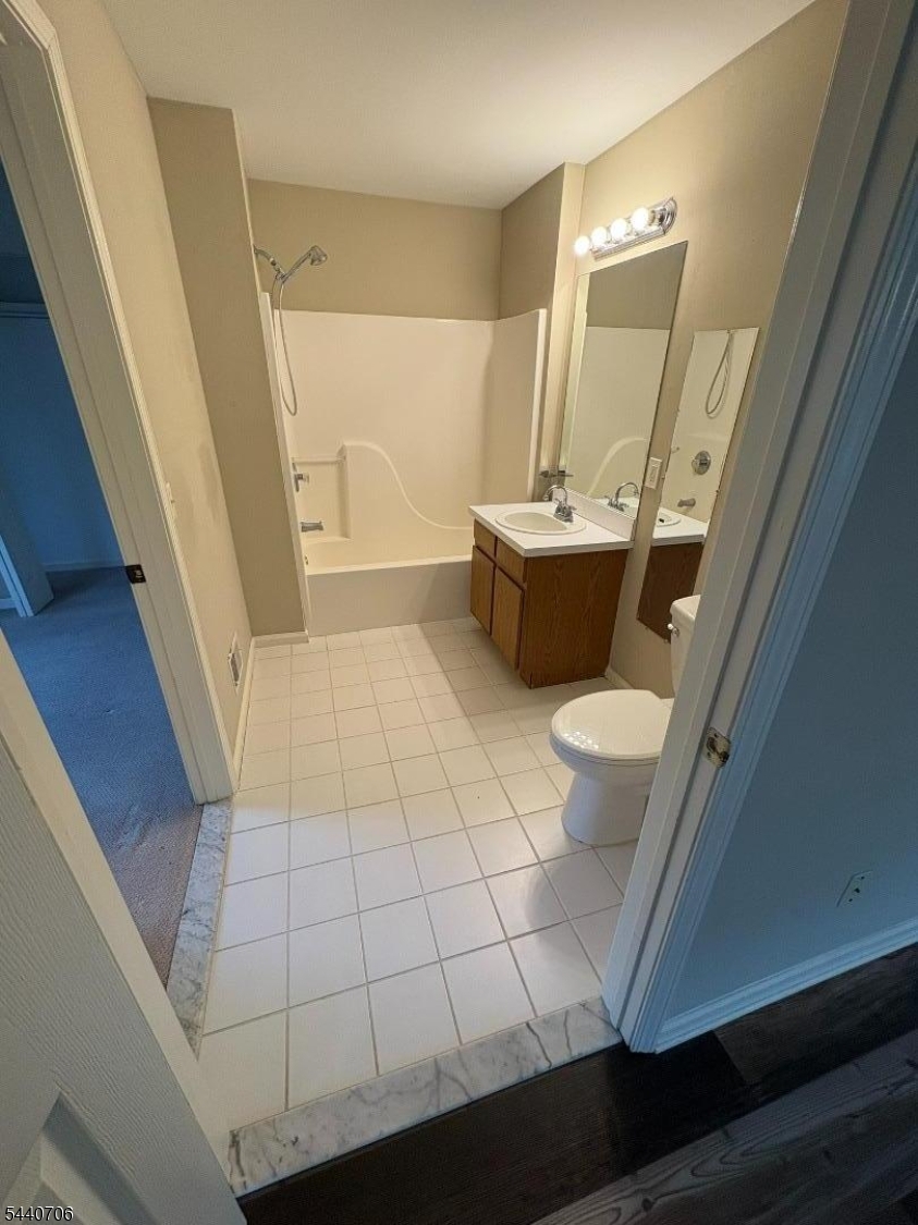 122 Falcon Ridge Way North, Unit 2 Hamburg, NJ 07419 - Photo 6 of 10