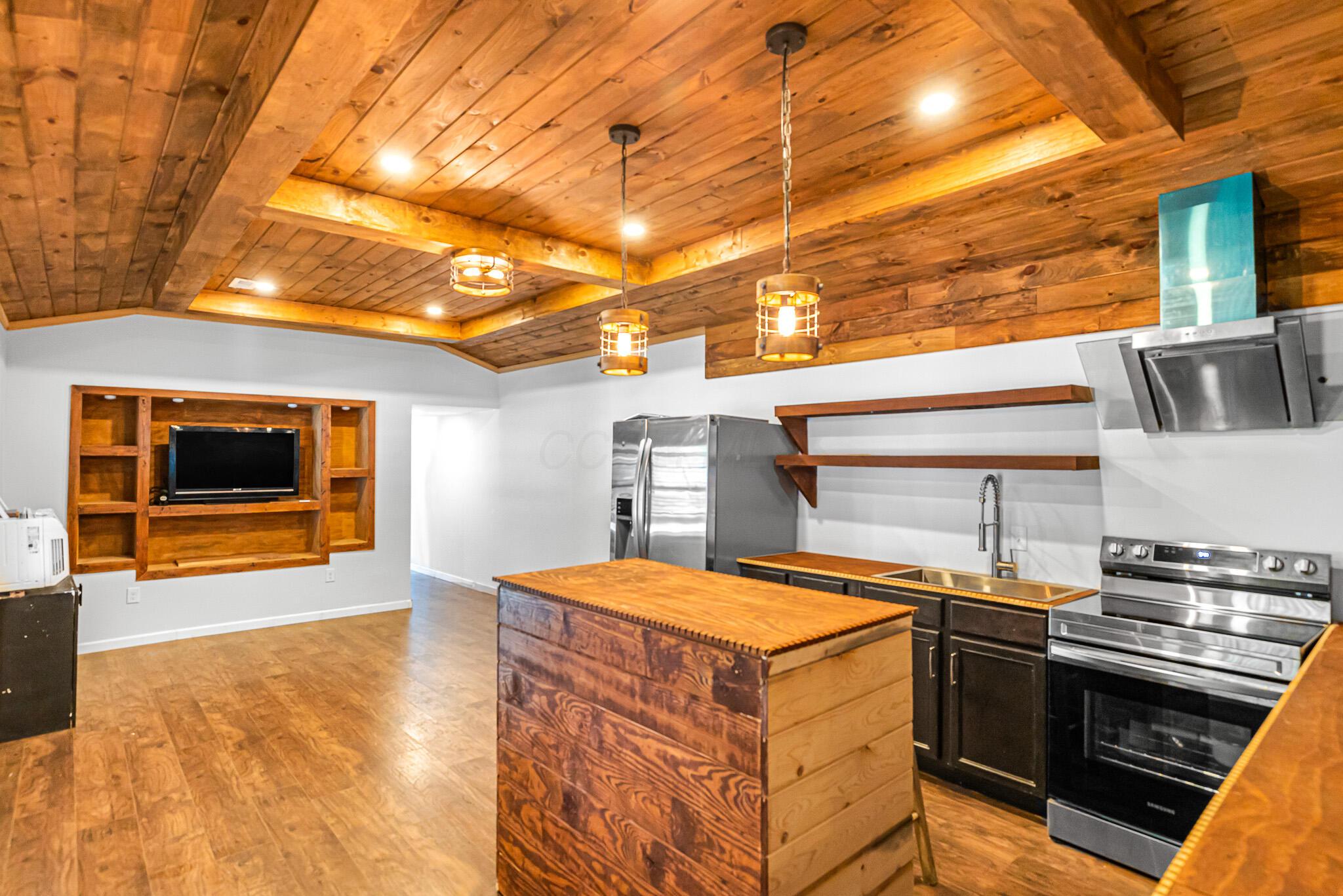 11050 Fancher Road, Unit 165 Westerville, OH 43082 - Photo 6 of 14 Kitchen