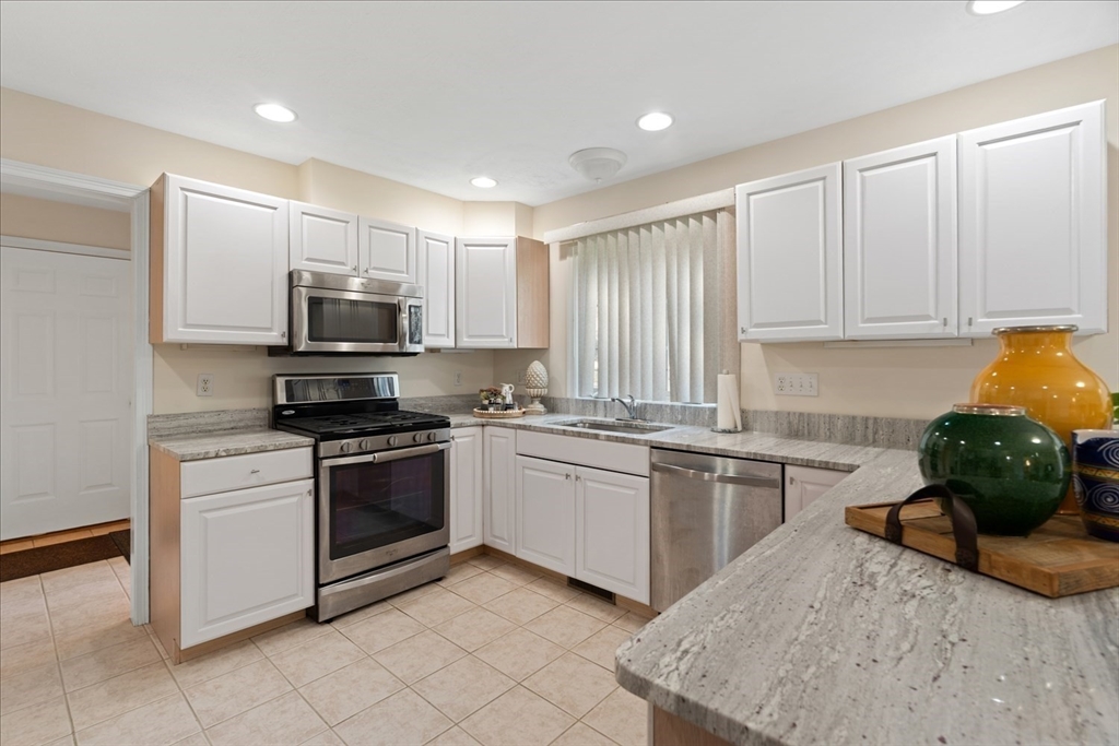 22 Fiske Road Ashland, MA 01721 - Photo 18 of 42