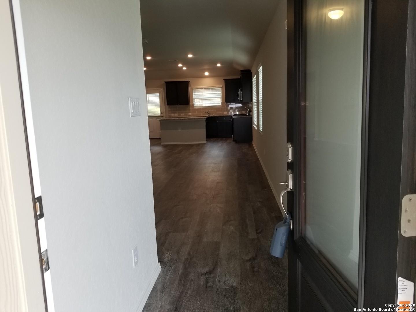 10403 Midsummer Meadow Converse, TX 78109 - Photo 4 of 25