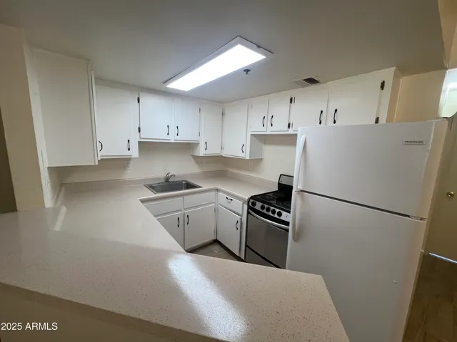 $133,900 | 12221 West Bell Road, Unit 278, Surprise, AZ 85378