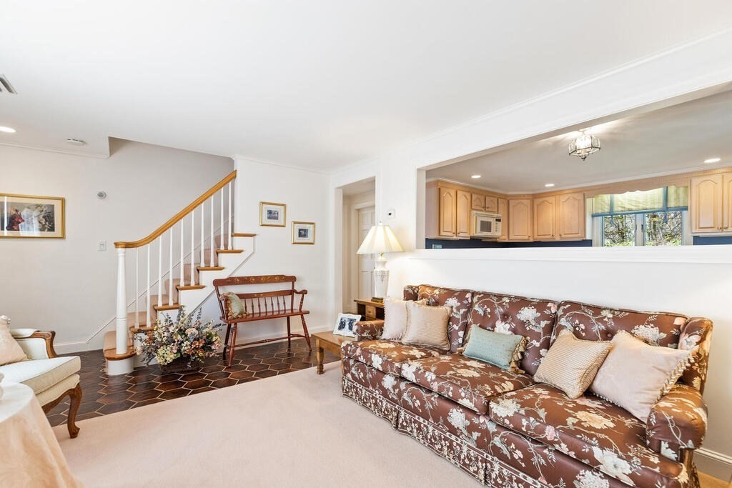 6 Range Heights Road Lynn, MA 01904 - Photo 12 of 34 Gallery Image 12