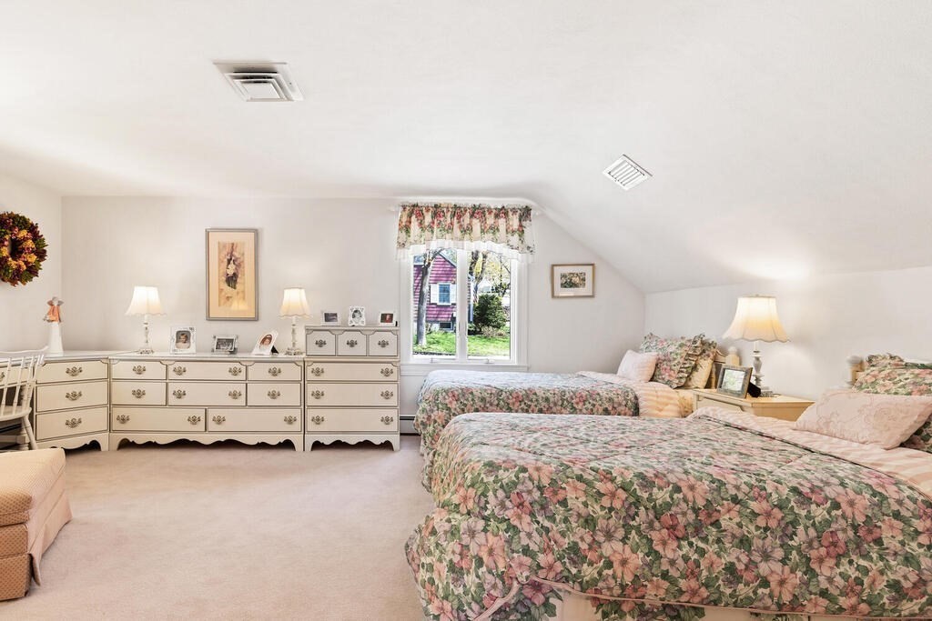 6 Range Heights Road Lynn, MA 01904 - Photo 16 of 34 Gallery Image 16