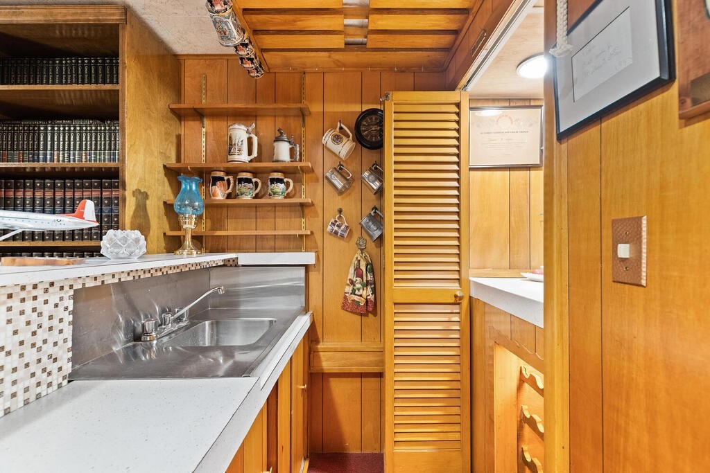 6 Range Heights Road Lynn, MA 01904 - Photo 23 of 34 Gallery Image 23