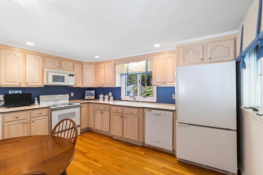 6 Range Heights Road Lynn, MA 01904 - Photo 9 of 34 Gallery Image 9