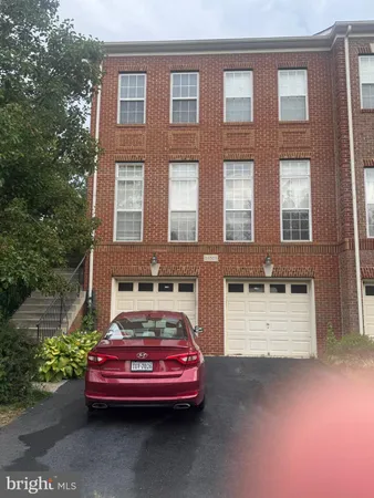 $3,200 | 24608 Siltstone Square, Aldie, VA 20105