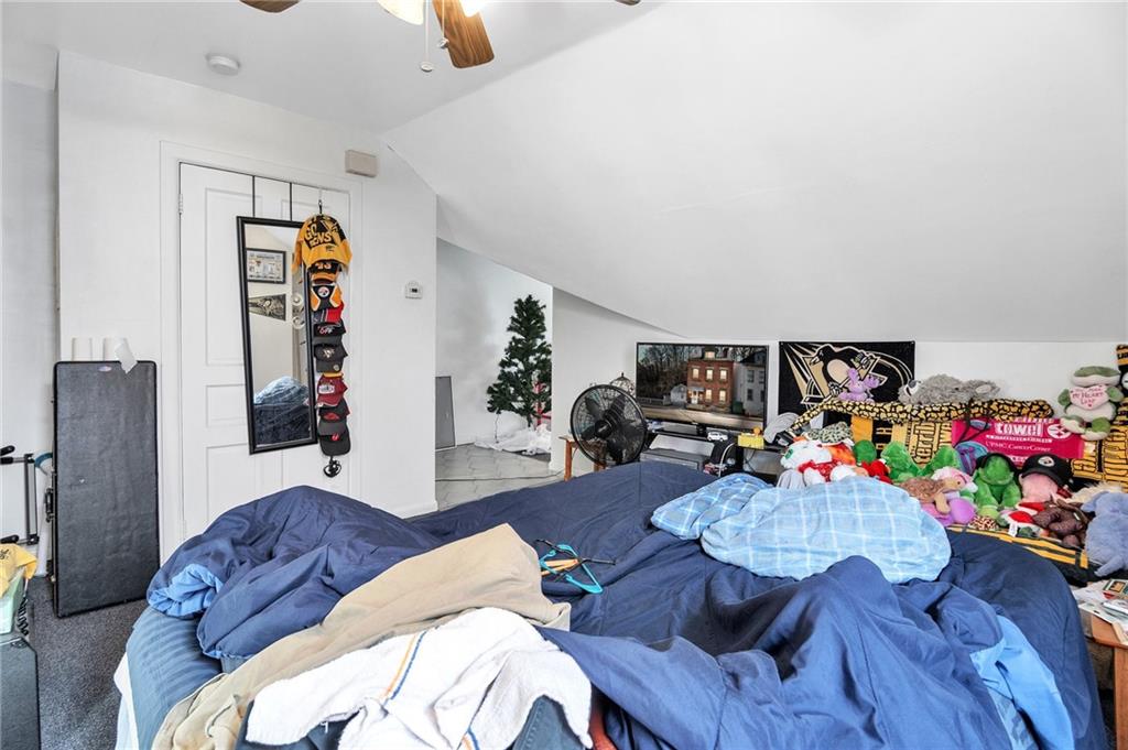 726 Evergreen Road Pittsburgh, PA 15209 - Photo 14 of 25 a living room with furniture and wooden floor