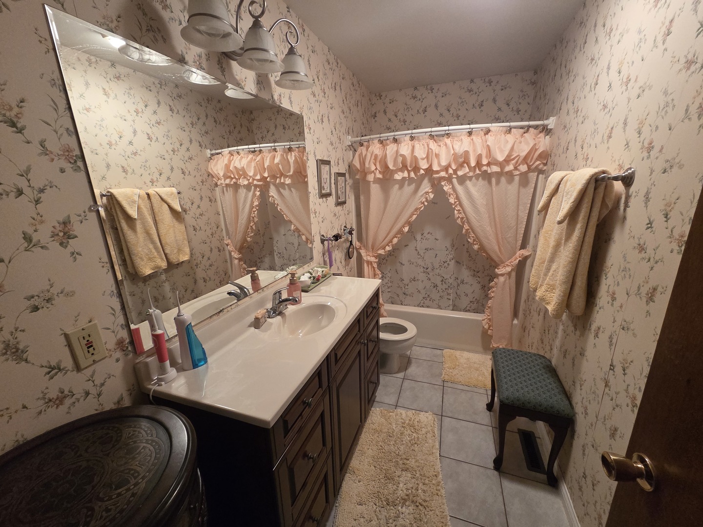 15 Ridgeland Avenue Fox Lake, IL 60020 - Photo 10 of 20