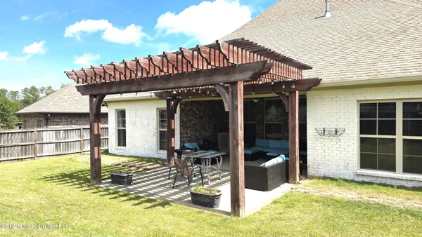 $405,900 | 440 Glendale Place, Brandon, MS 39047