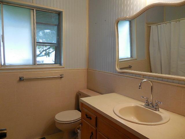 504 Southeast Riverside Avenue Grants Pass, OR 97526 - Photo 5 of 11 Additional Photo