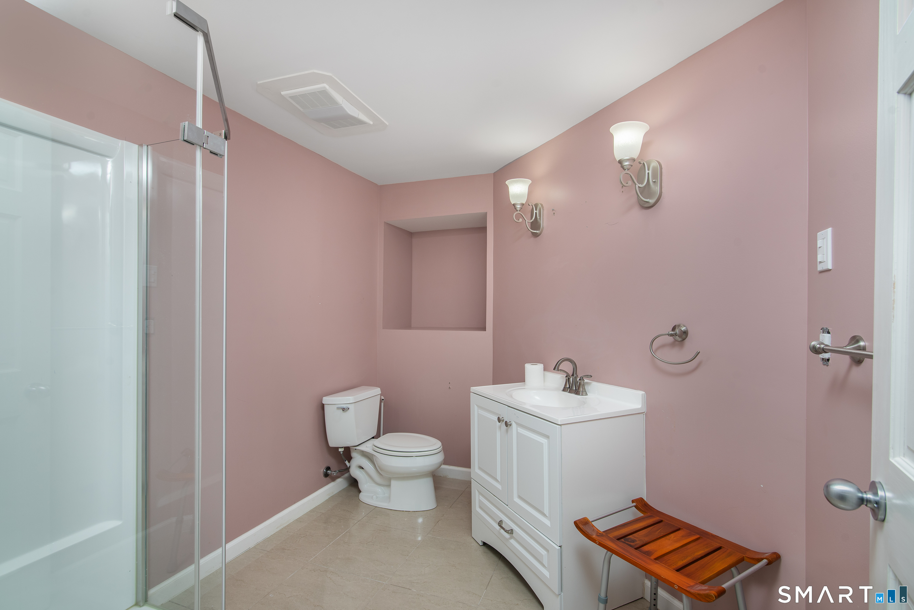21 Westmont Road Wethersfield, CT 06109 - Photo 32 of 32