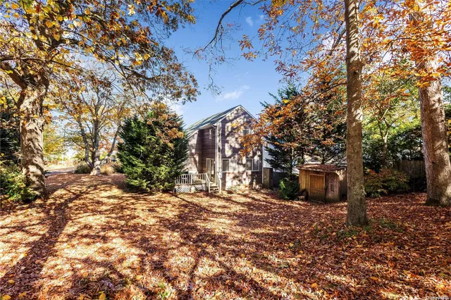 a view of outdoor space with city view