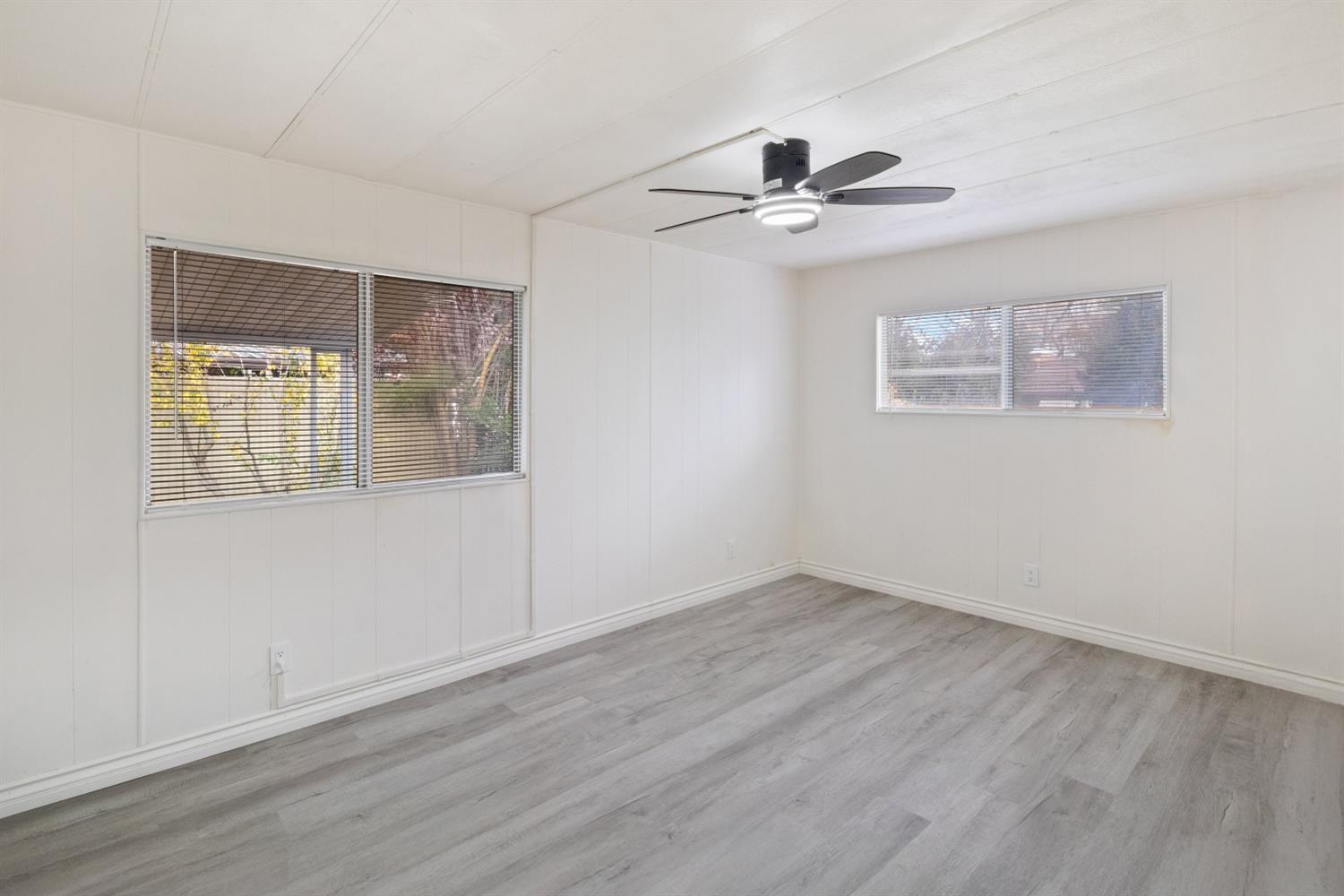 19690 Highway 99, Unit 18 Acampo, CA 95220 - Photo 11 of 16