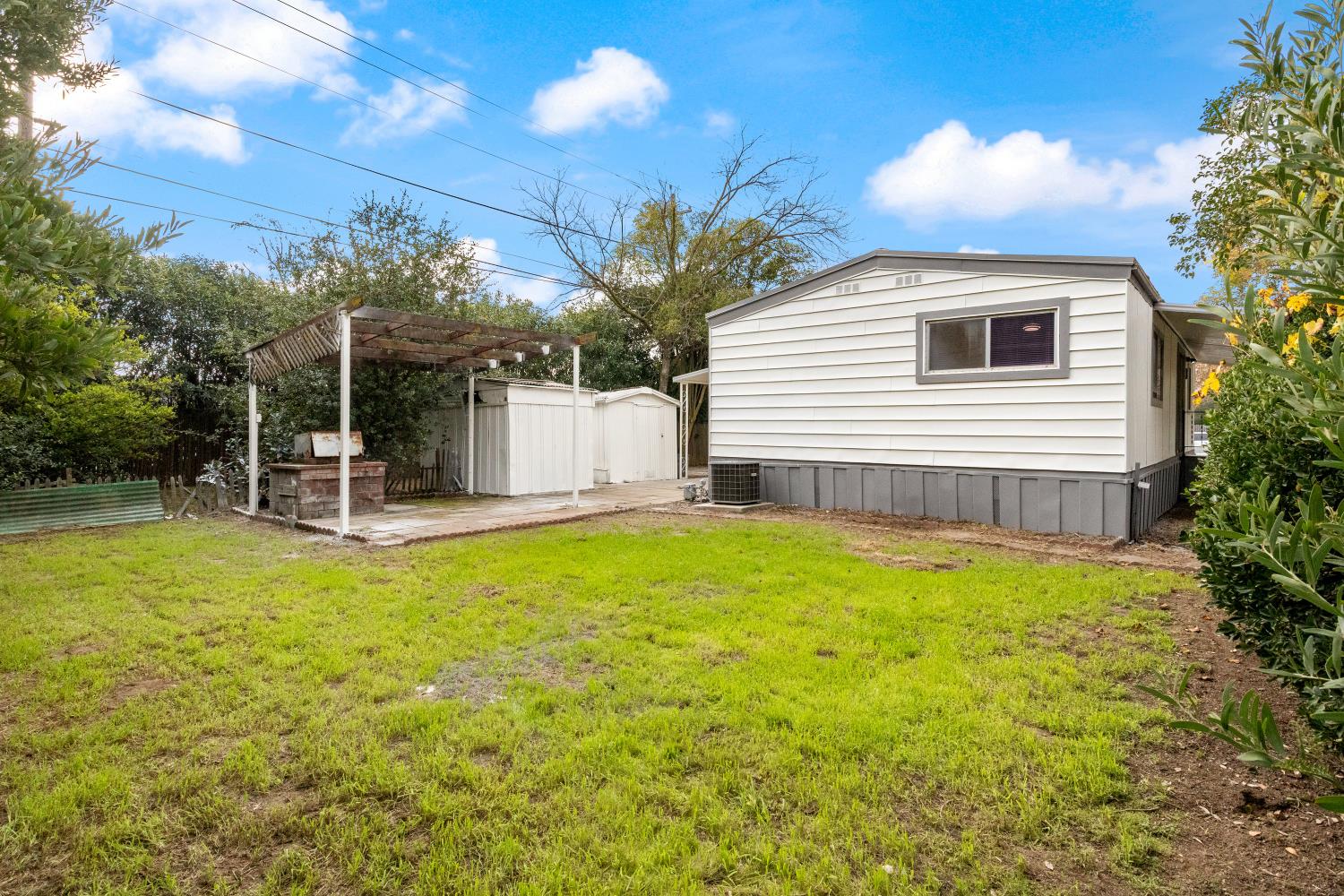 19690 Highway 99, Unit 18 Acampo, CA 95220 - Photo 12 of 13