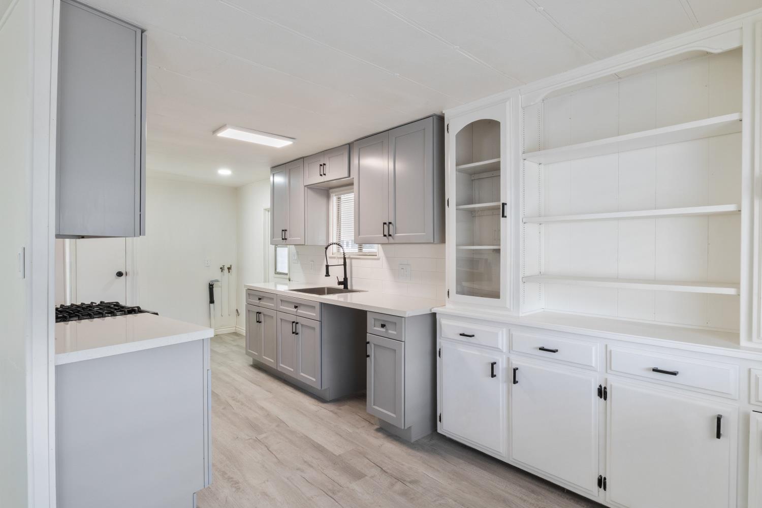 19690 Highway 99, Unit 18 Acampo, CA 95220 - Photo 5 of 16