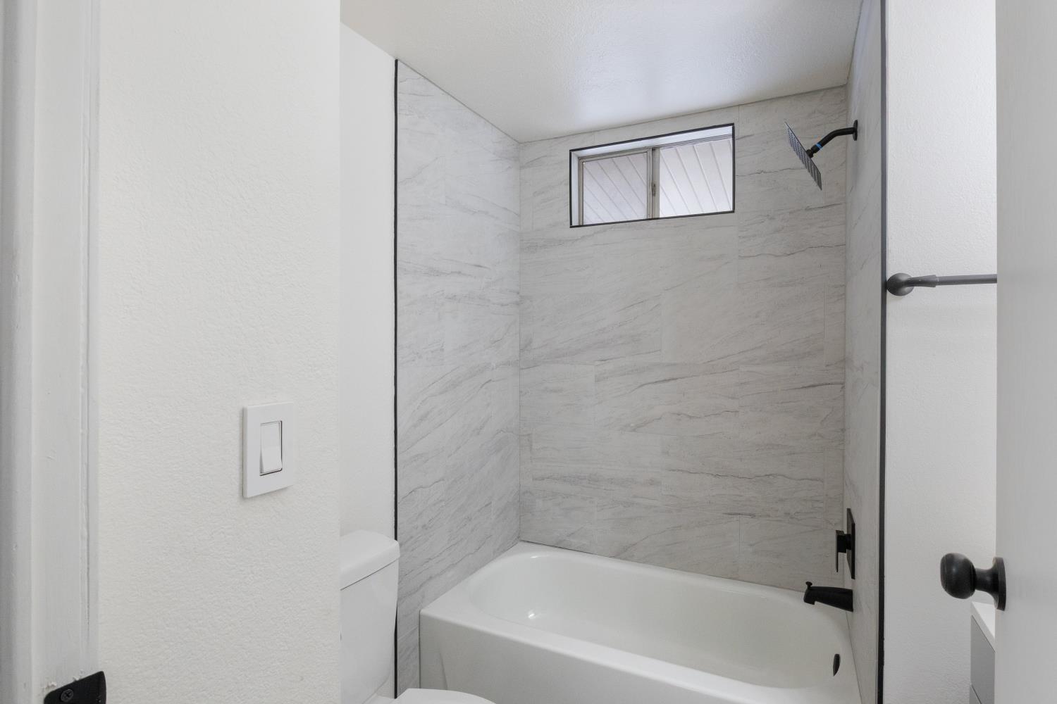 19690 Highway 99, Unit 18 Acampo, CA 95220 - Photo 8 of 13