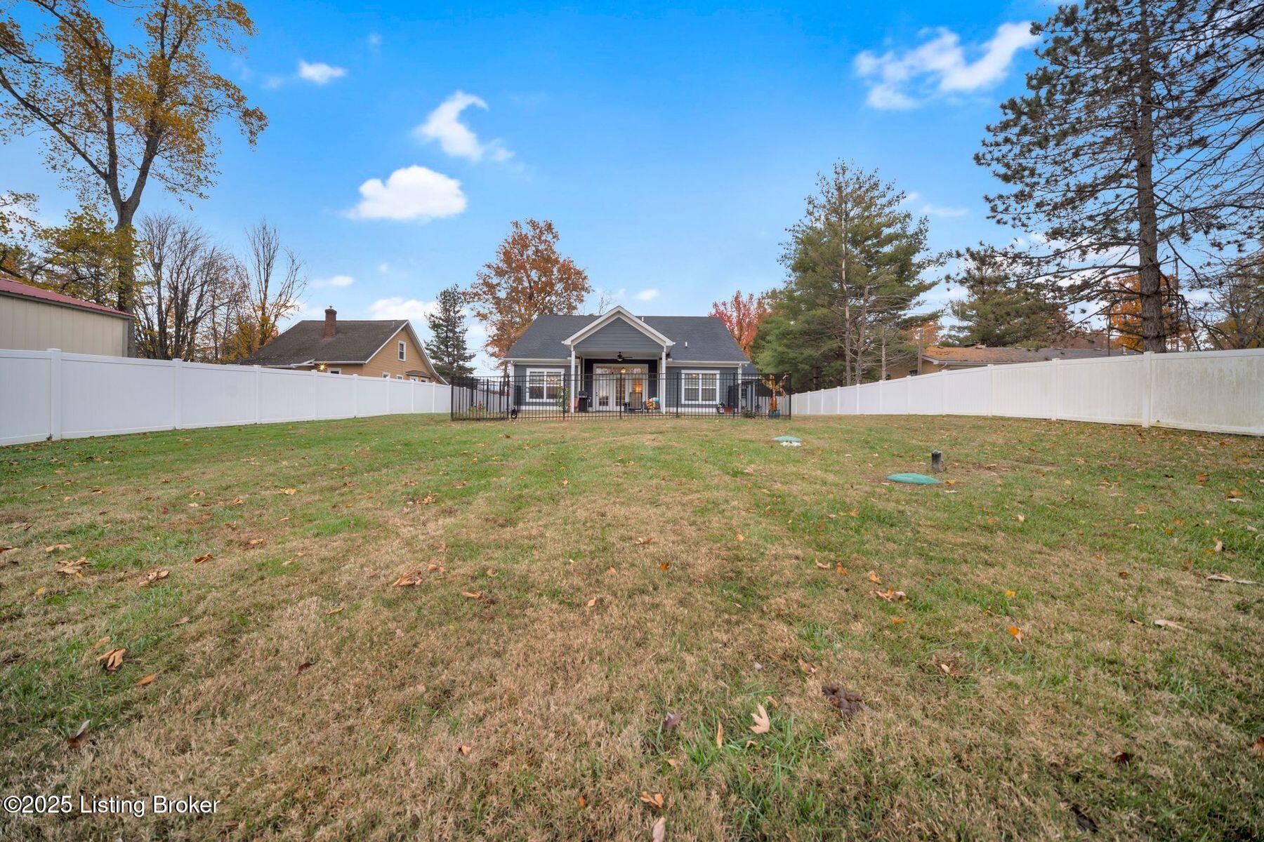 9204 Fairground Road Louisville, KY 40291 - Photo 35 of 43 photo_online_047