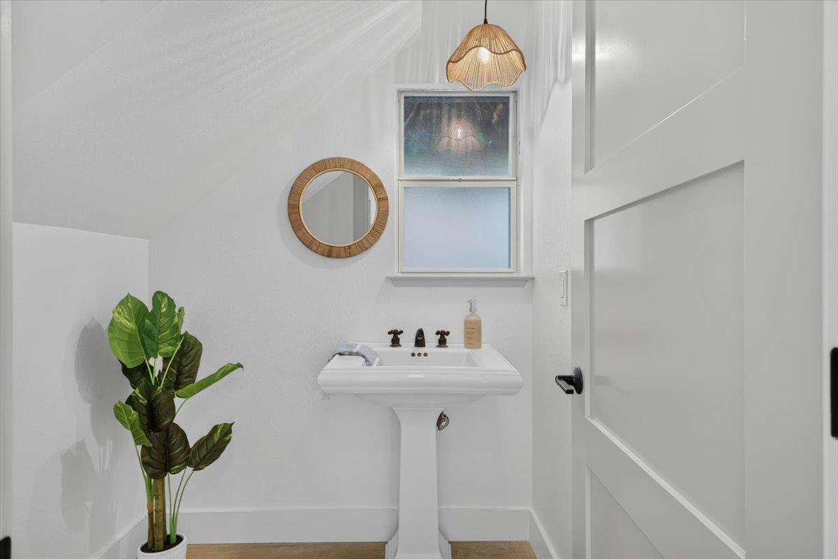 3677 Paper Mill Road Soquel, CA 95073 - Photo 6 of 59
