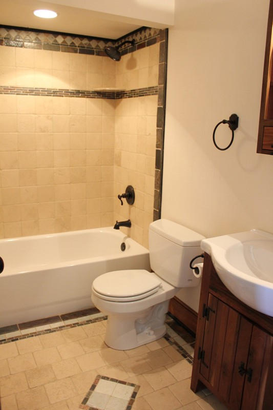 132 Springhouse Road Rocky Mount, VA 24151 - Photo 27 of 49 Hall Bath - Entry Lvl