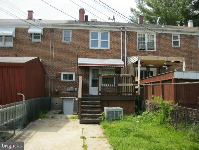 1637 Poles Road Essex, MD 21221 - Photo 2 of 7 Exterior (Rear)
