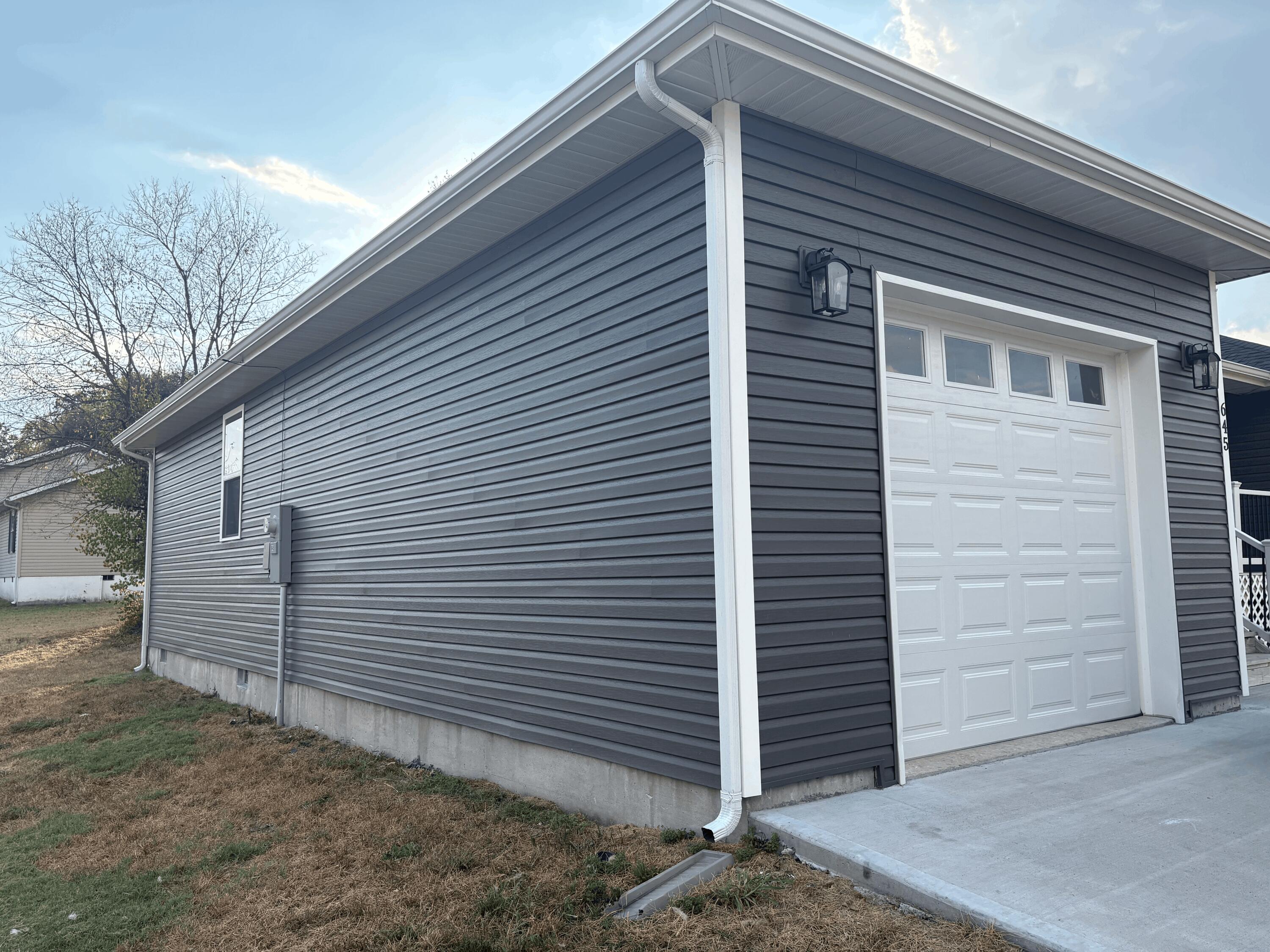 645 Cherry Street Lebanon, MO 65536 - Photo 23 of 23 IMG_1422