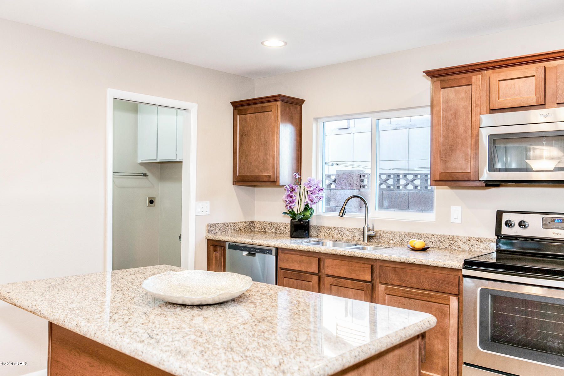 3919 West Rancho Drive Phoenix, AZ 85019 - Photo 11 of 27 Kitchen_Granite Countertops