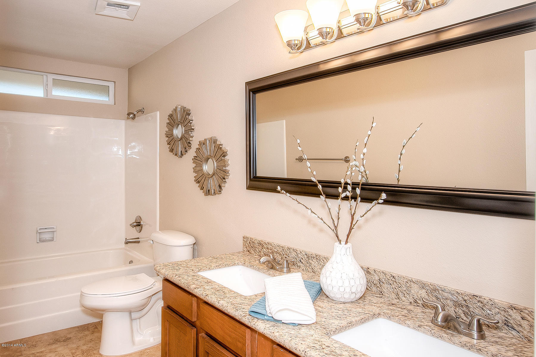 3919 West Rancho Drive Phoenix, AZ 85019 - Photo 17 of 27 Guest Bath