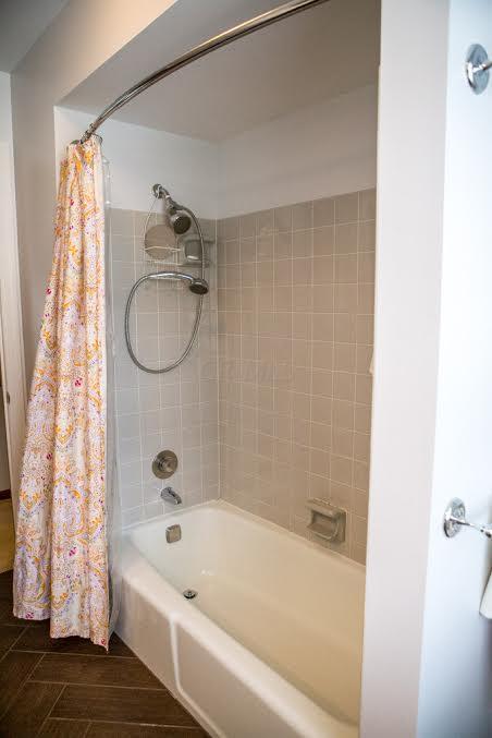 2620 Andover Road Columbus, OH 43221 - Photo 37 of 43