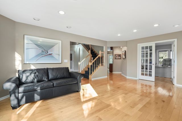 $545,000 | 623 Raintree Road, Buffalo Grove, IL 60089