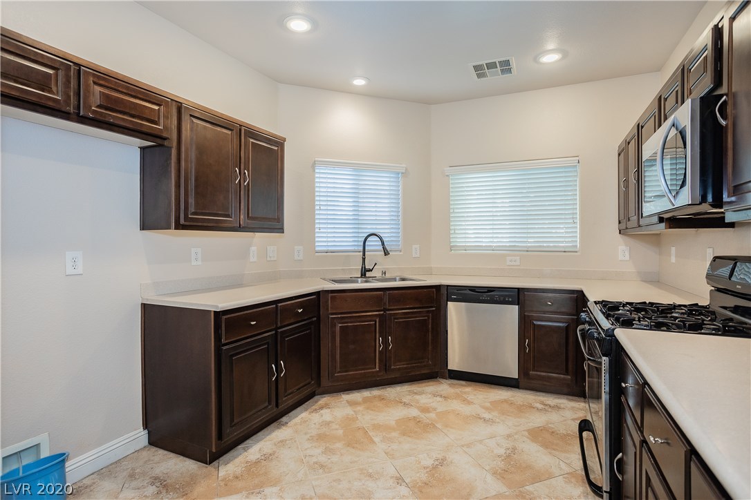 1321 Spice Ridge Court Henderson, NV 89012 - Photo 14 of 49 Gallery Image 14