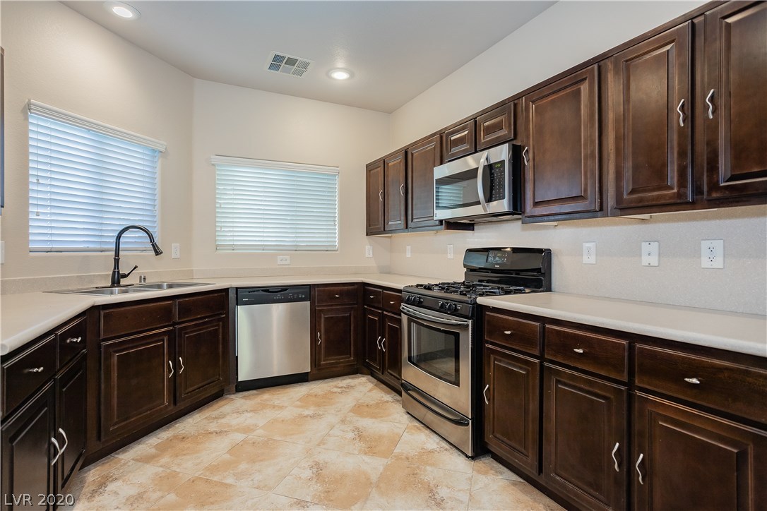 1321 Spice Ridge Court Henderson, NV 89012 - Photo 15 of 49 Gallery Image 15