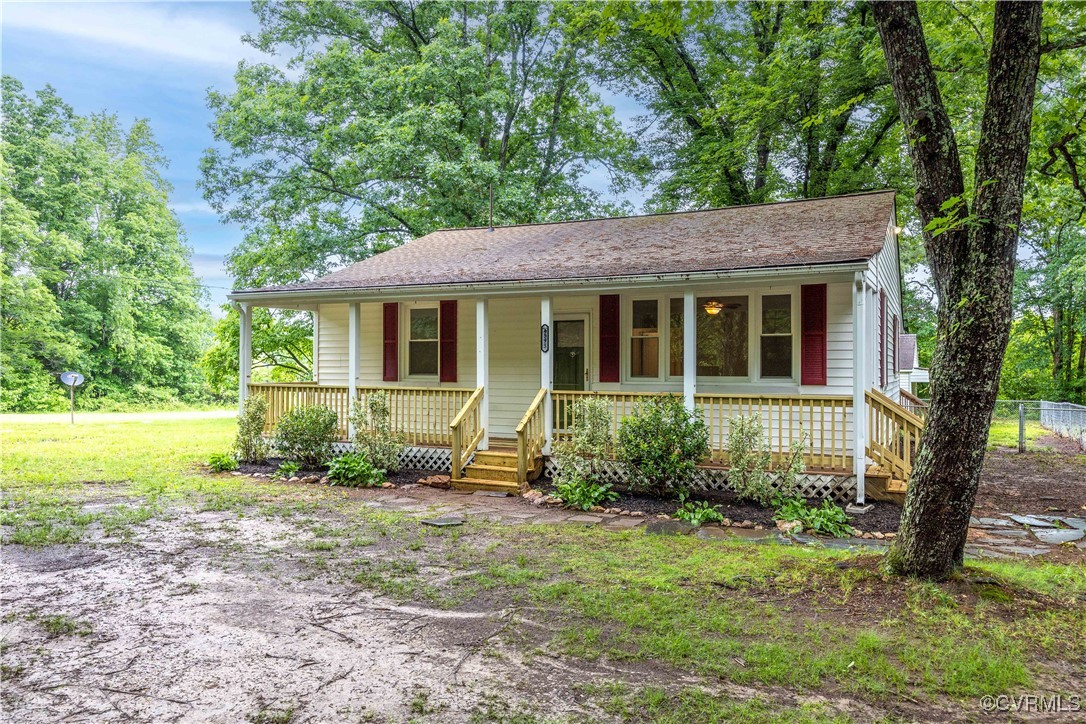 4593 Tabscott Road Columbia, VA 23038 - Photo 1 of 24 a view of a house with a yard