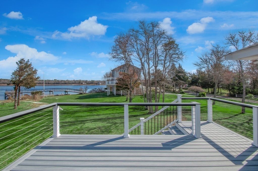 3 Bass Point Road Marion, MA 02738 - Photo 4 of 40